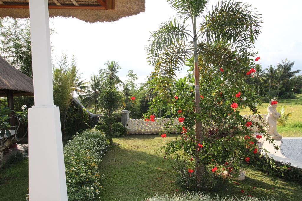 Frangipani Pousada